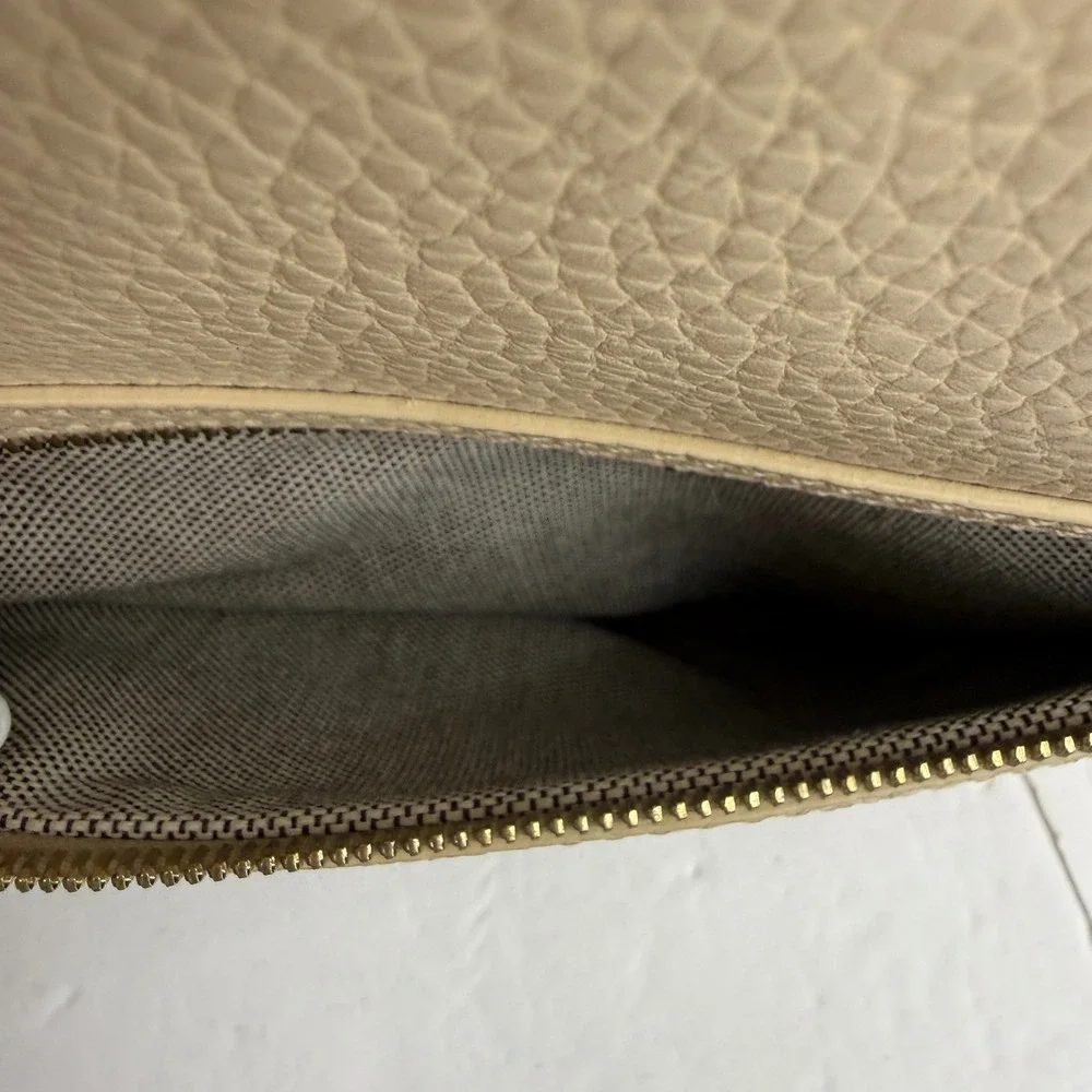 Dooney & Bourke Pebble Grain Tote‎ Bag Womens Cream Leather Shoulder Bag